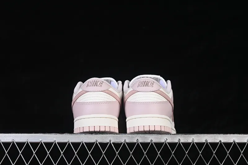 All categories Nk SB Dunk Series Nk SB Dunk Low High-end customized low-top sneakers Nike SB Dunk Low white and pink color low-top casual sneakers IM6572-602